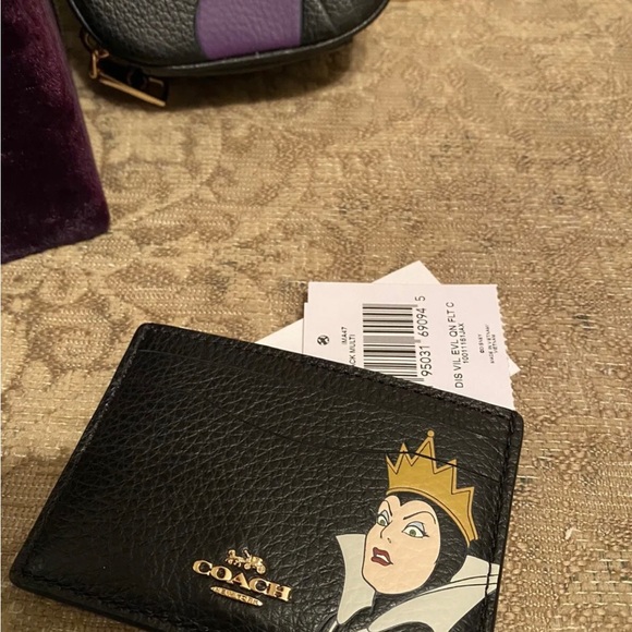 Disney X Coach Eva Phone Crossbody & Card Holder With Evil Queen Motif NWT. - Picture 8 of 12